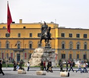 Tiranë.
